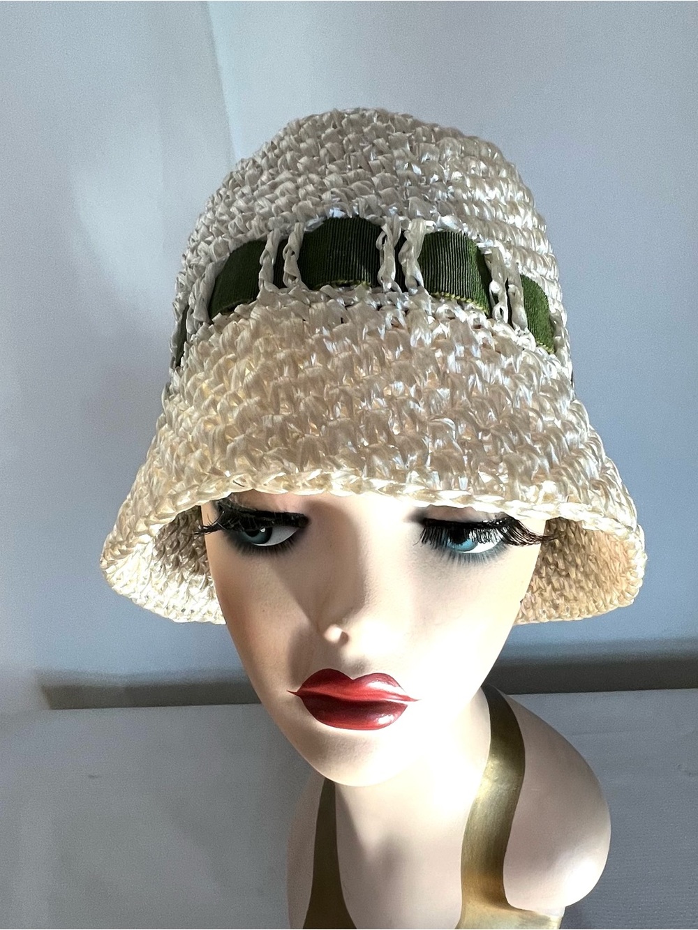 Vintage Beige Straw Crochet Bucket Hat Green Bow Accent
Women's England c1930
